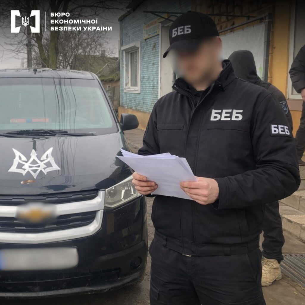 "Товар" на понад 1,6 мільйона гривень: у Шабо ліквідували канал збуту нелегального алкоголю та цигарок