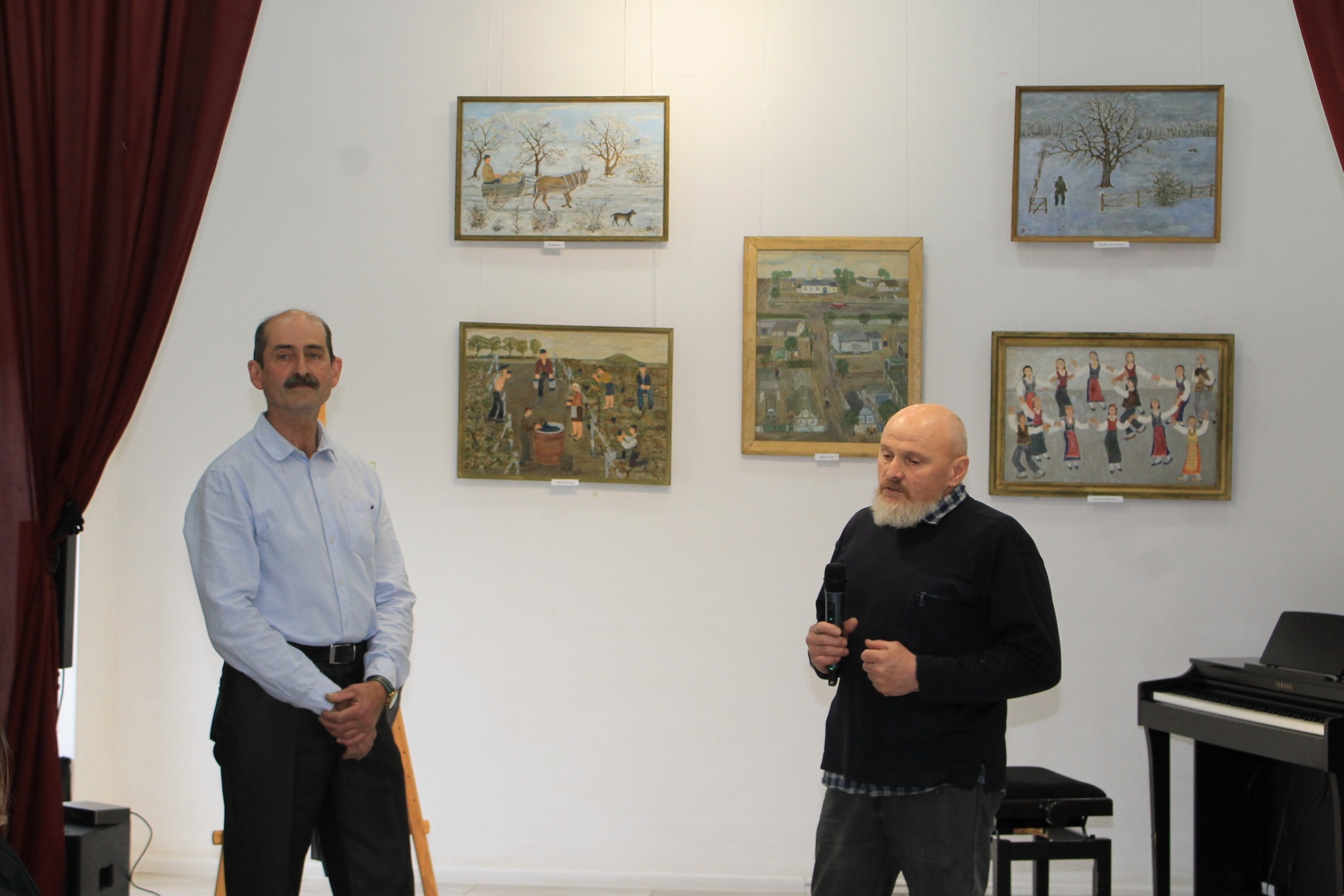 В Арцизі відкрили ретроспективну виставку пам’яті Дмитра Дьошина «Життя в палітрах»