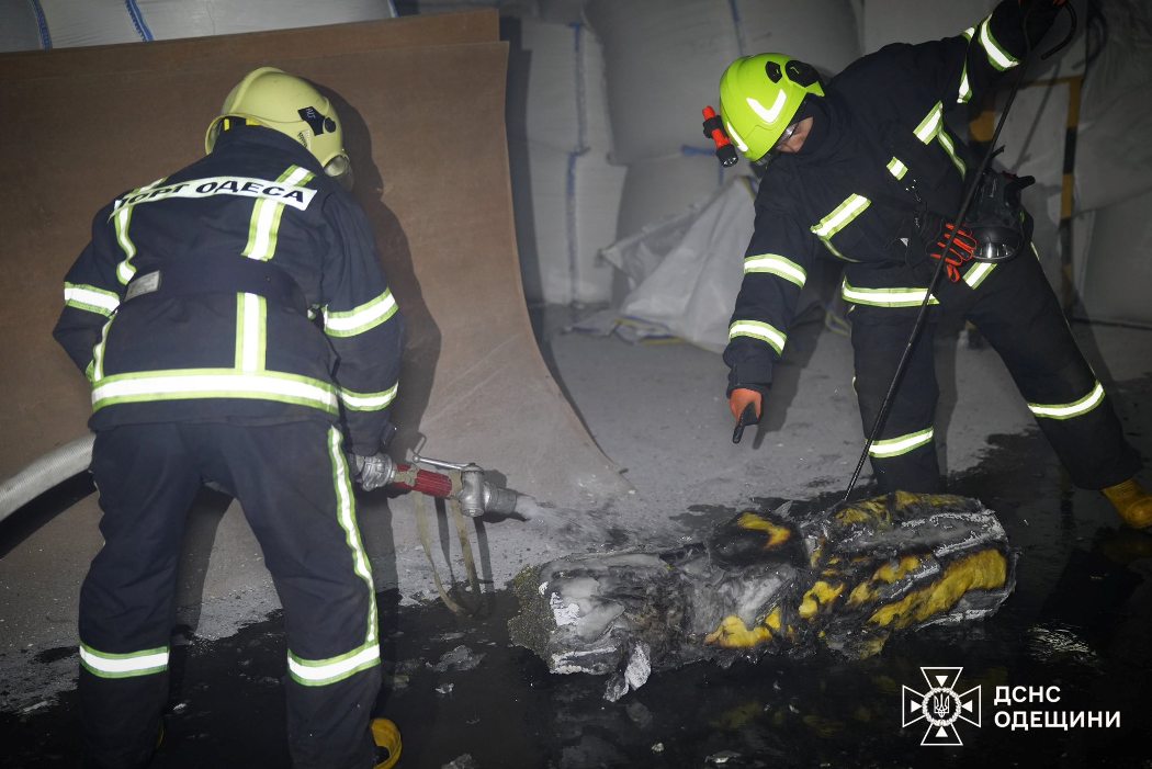 Цієї ночі росіяни вчергове масовано атакували портову інфраструктуру Одеської області