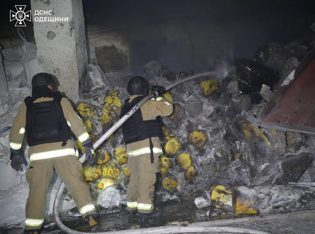 Цієї ночі росіяни вчергове масовано атакували портову інфраструктуру Одеської області