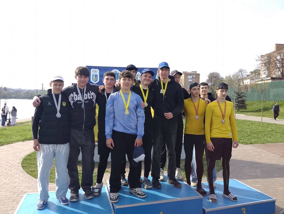 Вилківська команда виборола 17 медалей на Кубку України та всеукраїнських змаганнях з веслування