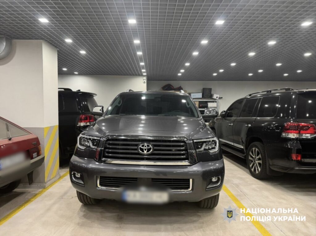 Кримінальний авторитет з Одеси організував масштабну схему втечі за кордон