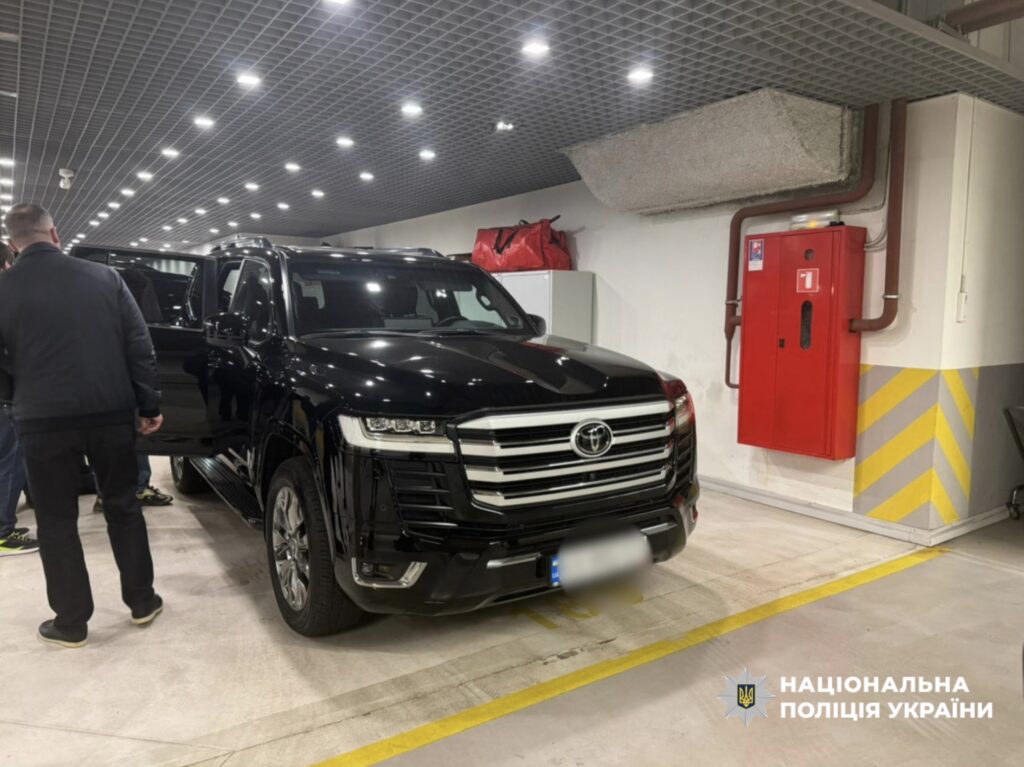 Кримінальний авторитет з Одеси організував масштабну схему втечі за кордон