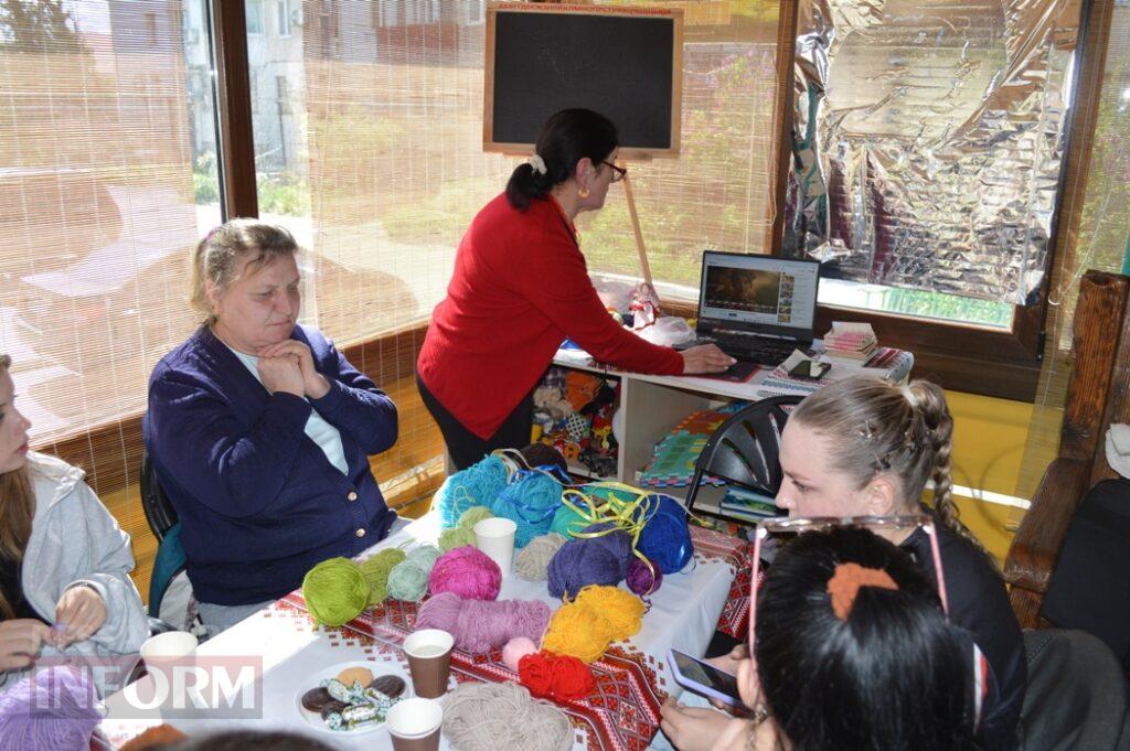 Нитка підтримки: в Аккермані виготовляли обереги для прикордонників