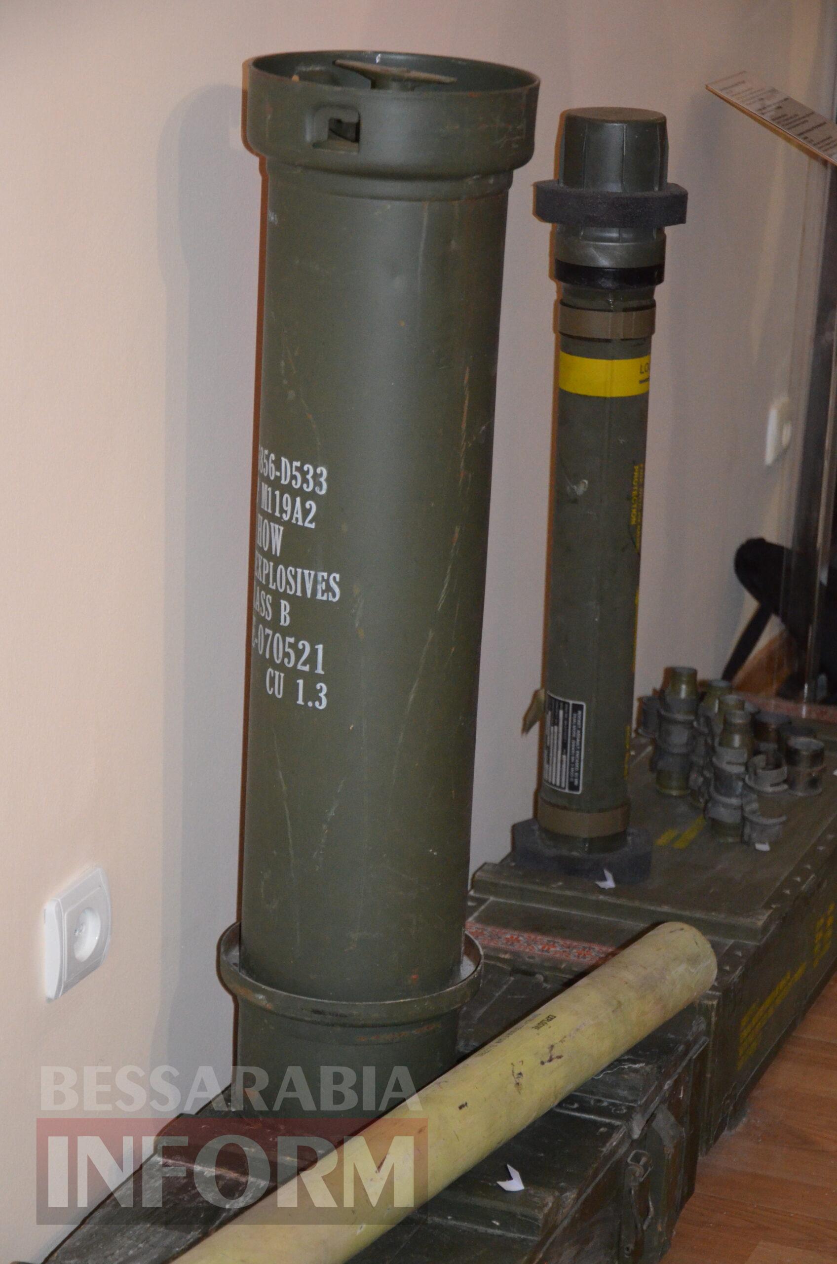 Експонати виставки — спогади та речі захисників