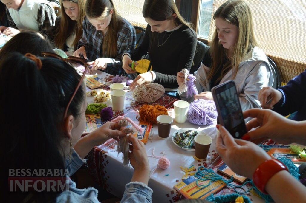 Нитка підтримки: в Аккермані виготовляли обереги для прикордонників