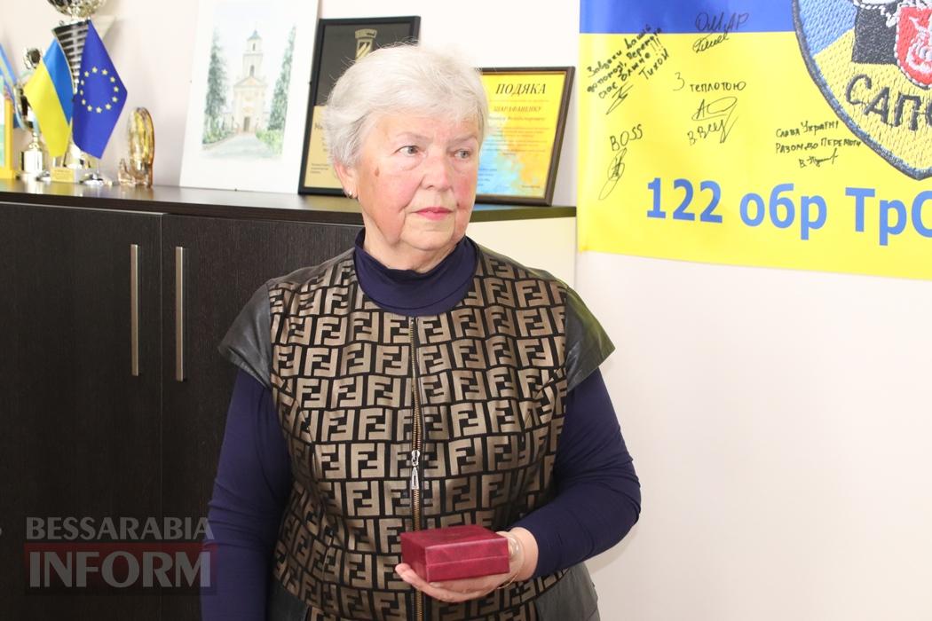 Назавжди в строю: у Болграді матері полеглого Героя Андрія Окунєва вручили його посмертний орден