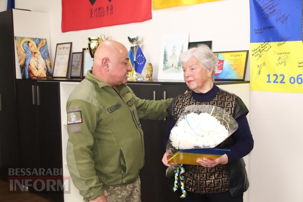 Назавжди в строю: у Болграді матері полеглого Героя Андрія Окунєва вручили його посмертний орден