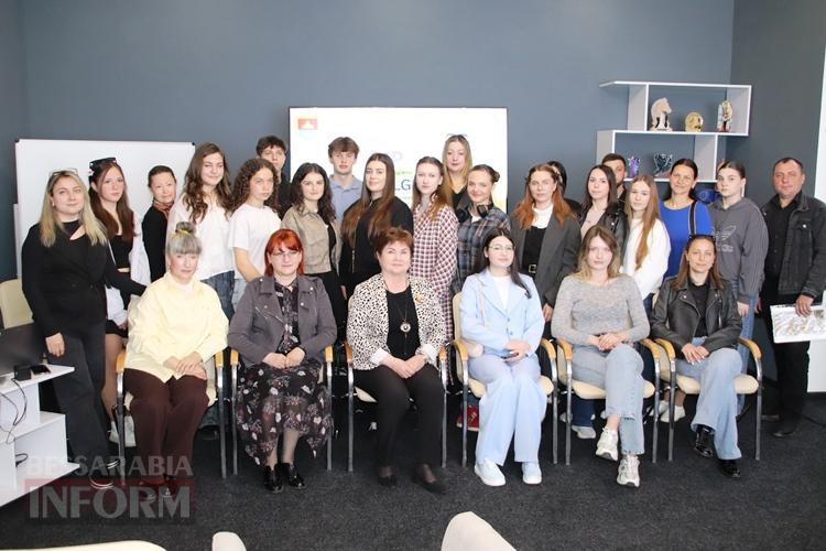 Нові обличчя та свіжі ідеї: у Болграді обрали другу каденцію Молодіжної ради