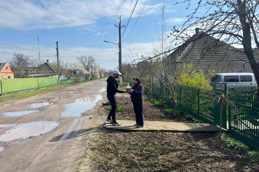 У Кілійській громаді Фонд "Добра та Любові" привітав родини військовослужбовців з Великоднем