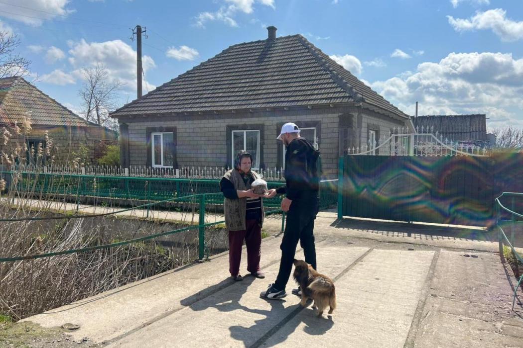 У Кілійській громаді Фонд "Добра та Любові" привітав родини військовослужбовців з Великоднем