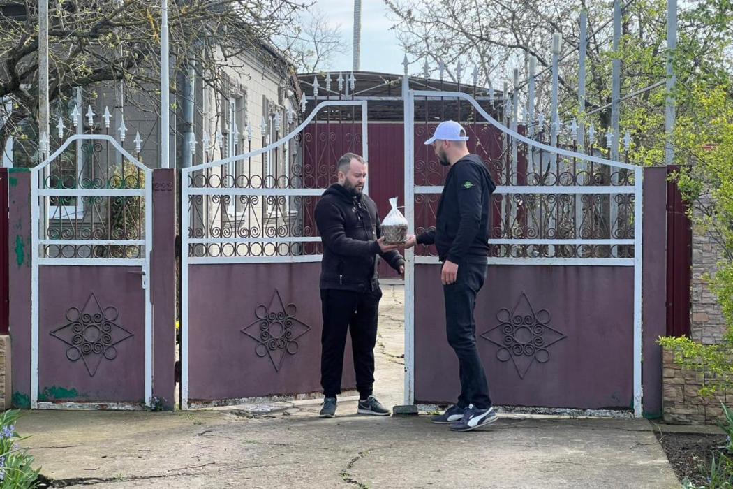 У Кілійській громаді Фонд "Добра та Любові" привітав родини військовослужбовців з Великоднем