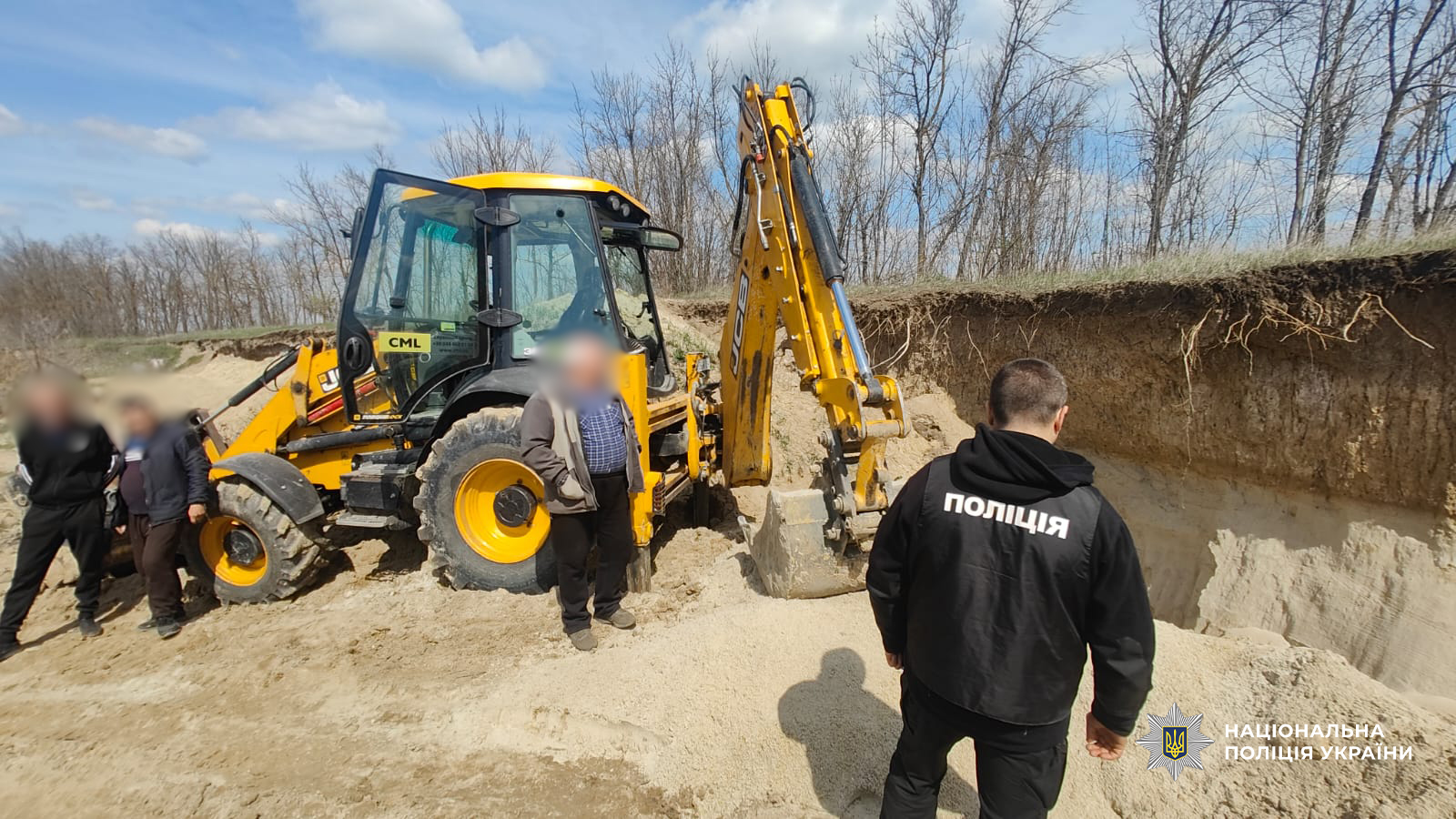 На Одещині працівники комунального підприємства організували незаконний видобуток піску