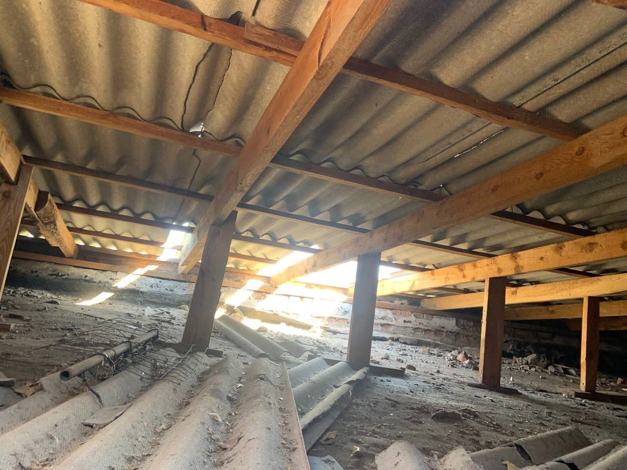 Сила в єдності: як Бессарабська громада за лічені дні відновила дах Петрівського ліцею після негоди