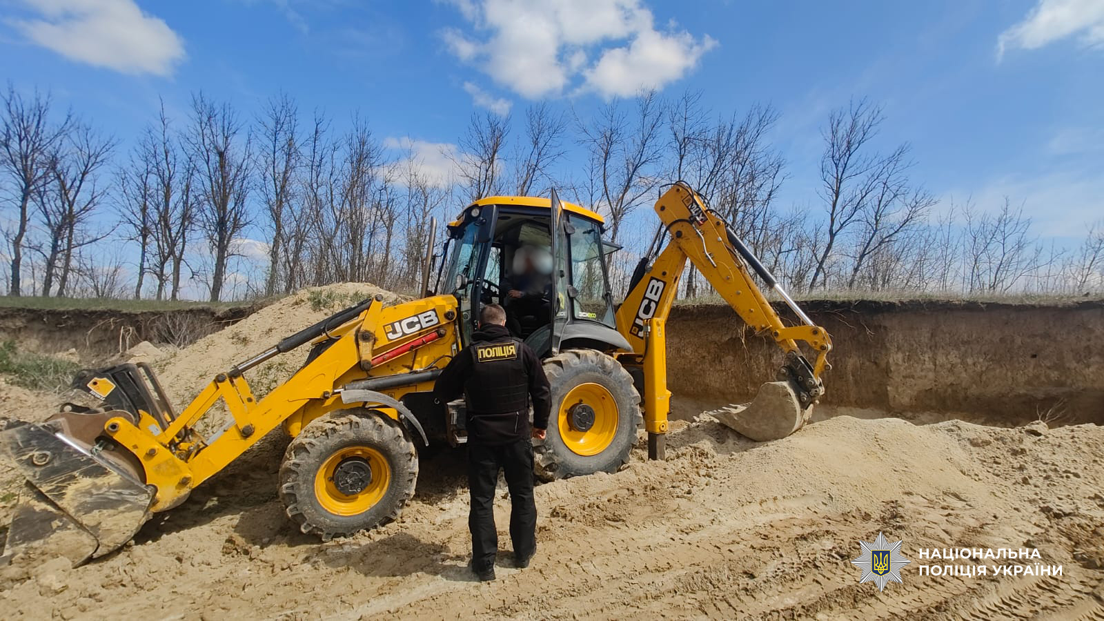 На Одещині працівники комунального підприємства організували незаконний видобуток піску