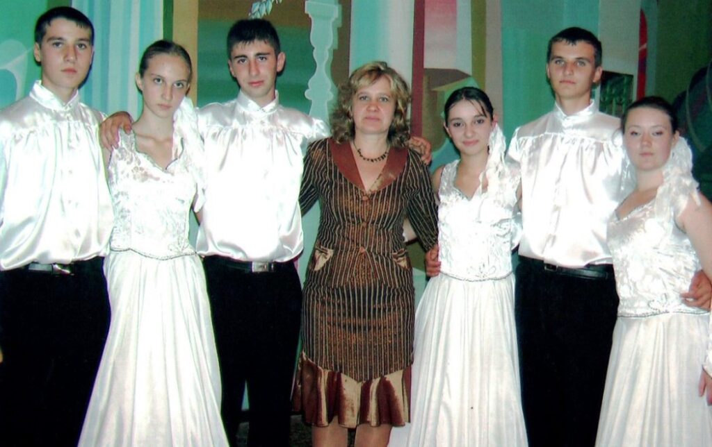 Як випадковість стала сенсом життя: 40-річна історія “Натхнення” хореографки з Болградщини Вікторії Алавацької