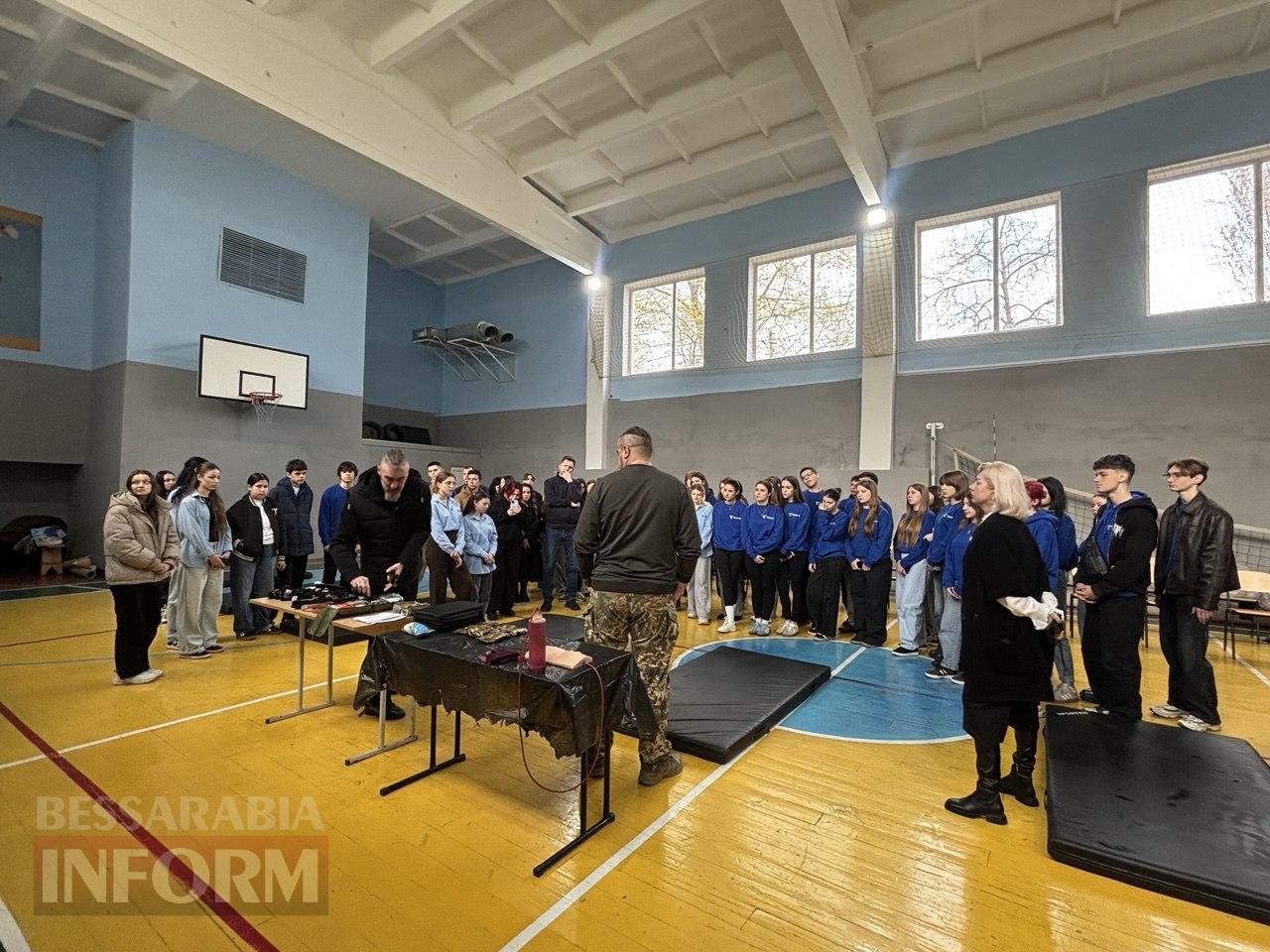 Гартовані досвідом: в Ізмаїлі для студентів МАУП бойові інструктори провели тренінг з тактичної медицини