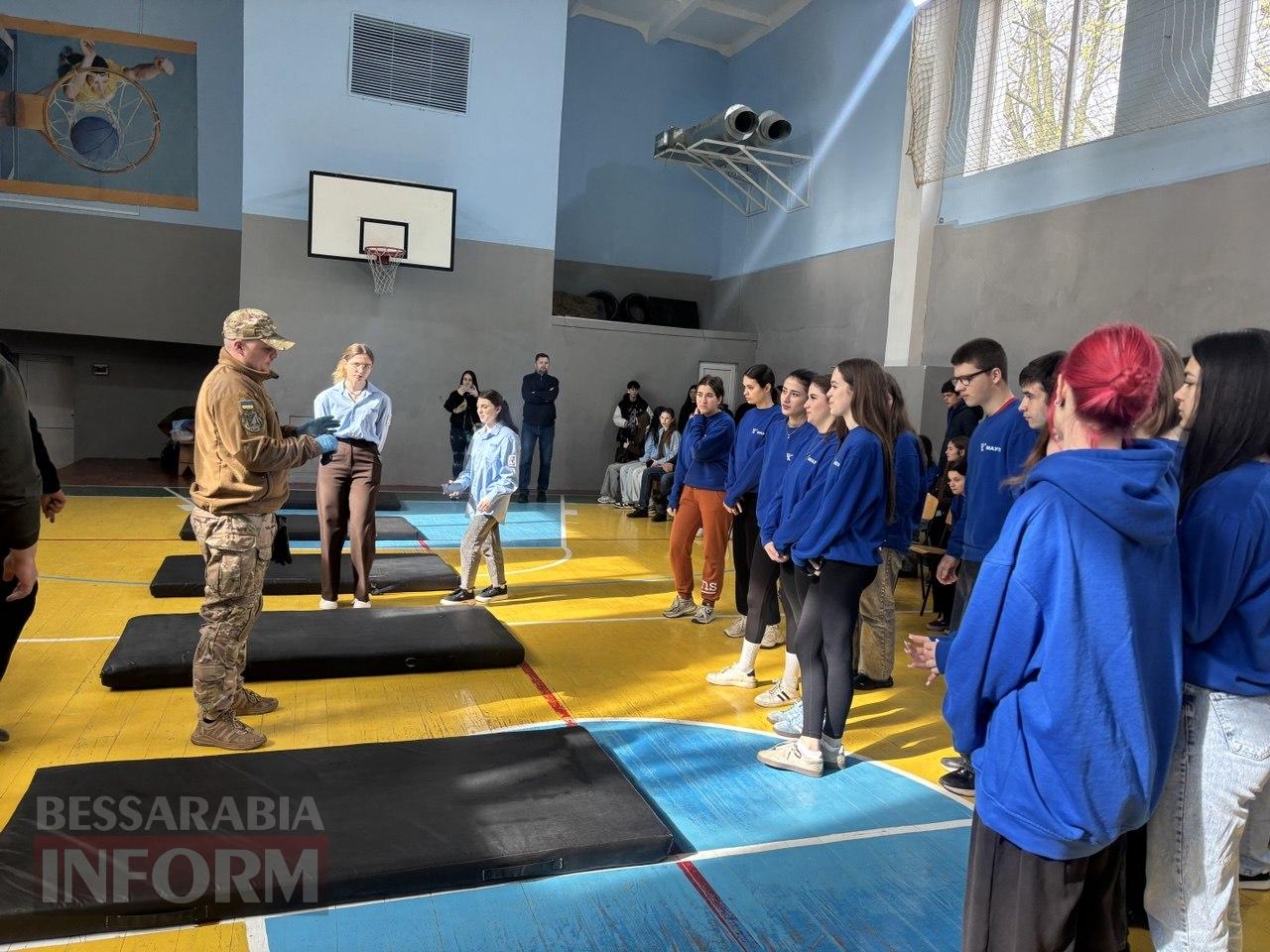 Гартовані досвідом: в Ізмаїлі для студентів МАУП бойові інструктори провели тренінг з тактичної медицини