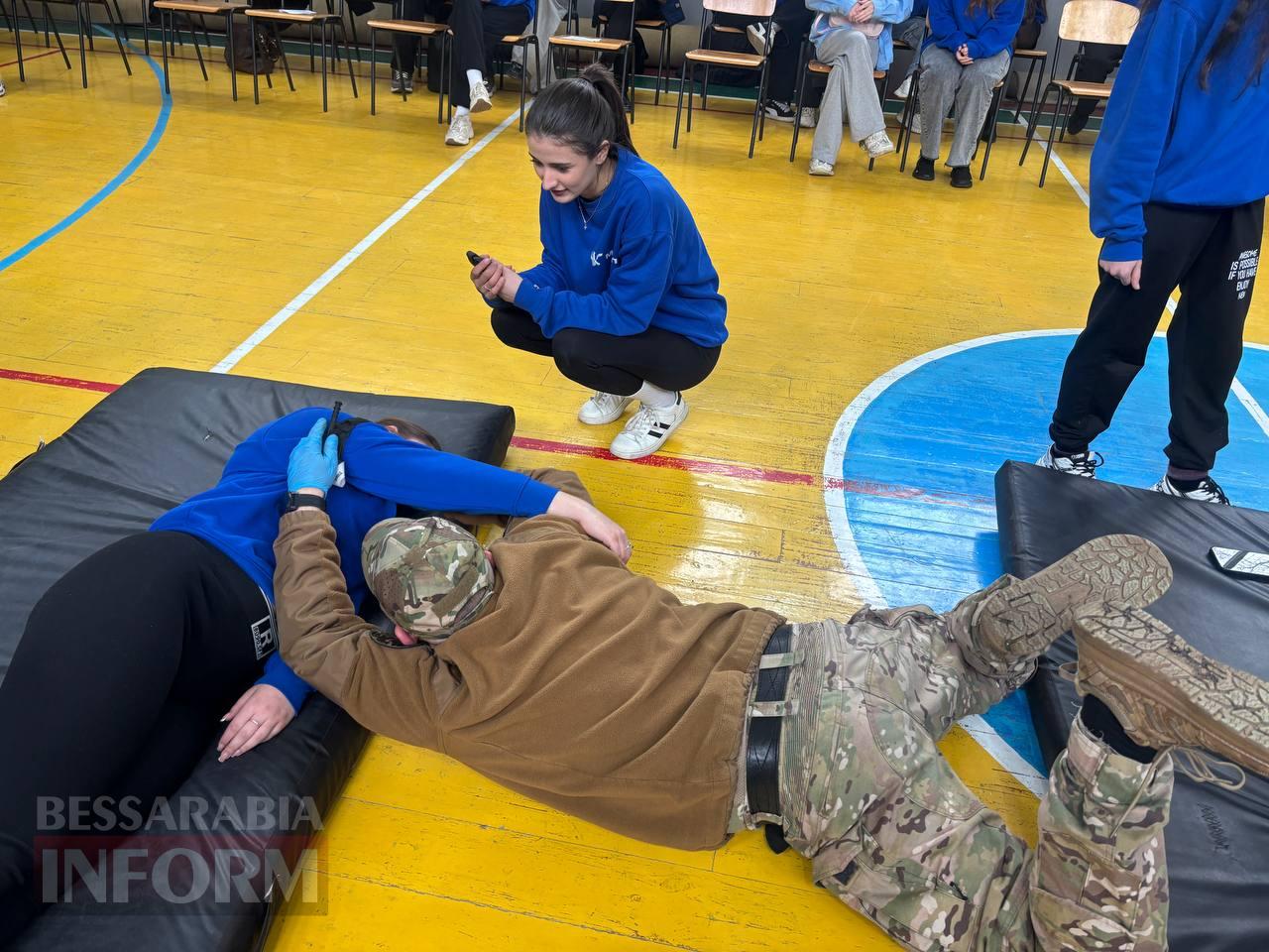 Гартовані досвідом: в Ізмаїлі для студентів МАУП бойові інструктори провели тренінг з тактичної медицини
