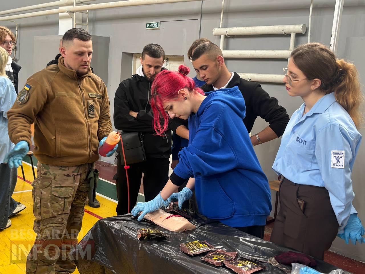 Гартовані досвідом: в Ізмаїлі для студентів МАУП бойові інструктори провели тренінг з тактичної медицини