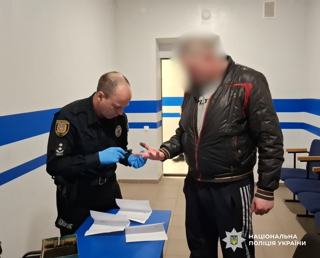 Затримано жителя Білгород-Дністровського району, який за 10 тисяч доларів намагався переправити військовозобов'язаного до Молдови