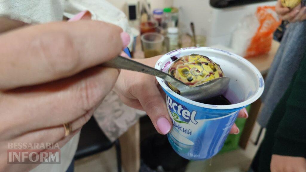 «Зерна, які проростуть»: як в Аккермані відроджують найважливішу традицію Великодня і вчать торкатися коріння