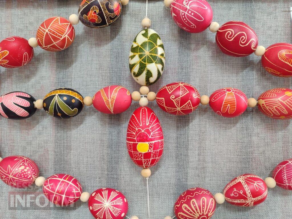 «Зерна, які проростуть»: як в Аккермані відроджують найважливішу традицію Великодня і вчать торкатися коріння