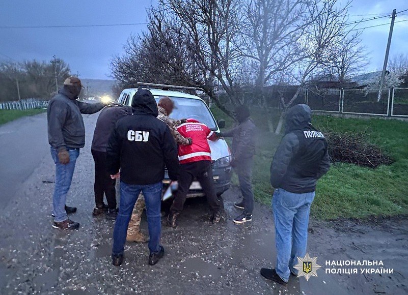 Дві схеми — один фінал: на Одещині викрили чергових "туроператорів" до Молдови