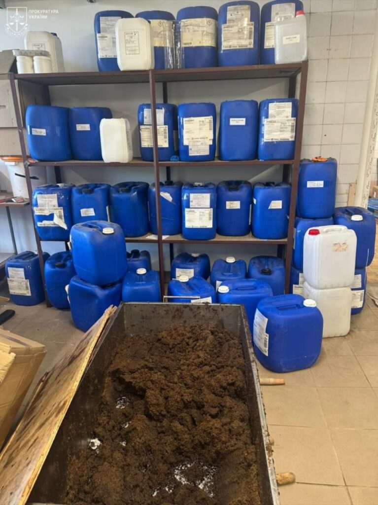 Заробили понад 1,5 мільйона гривень на кальяні: в Одесі викрили підпільний цех