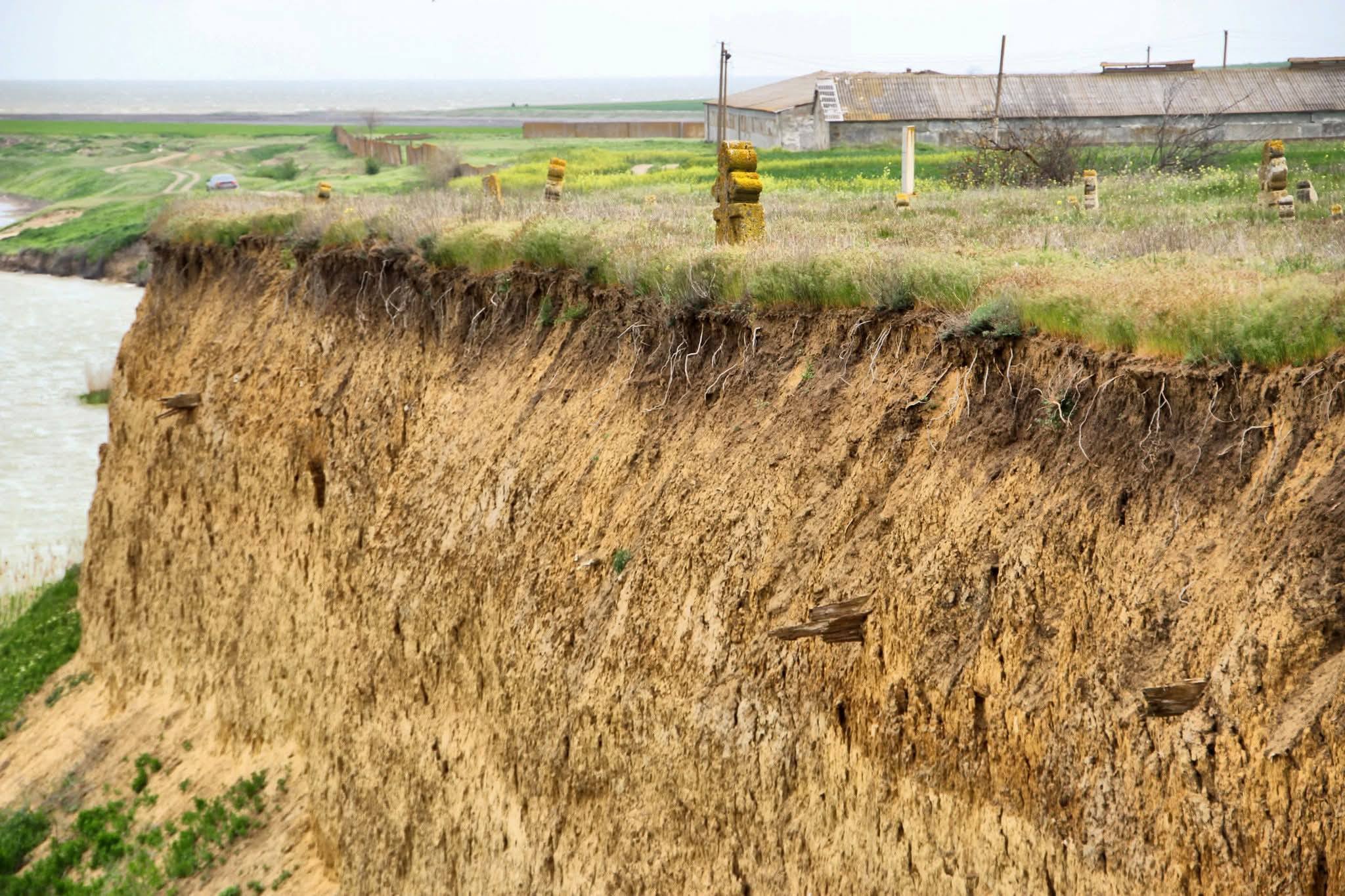 Цвинтар буджацьких козаків на півдні Одещини, який забирає озеро Сасик, намагатимуться врятувати