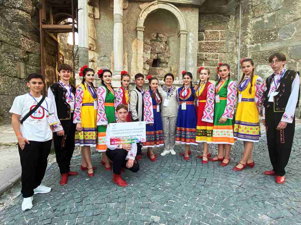 Як випадковість стала сенсом життя: 40-річна історія “Натхнення” хореографки з Болградщини Вікторії Алавацької