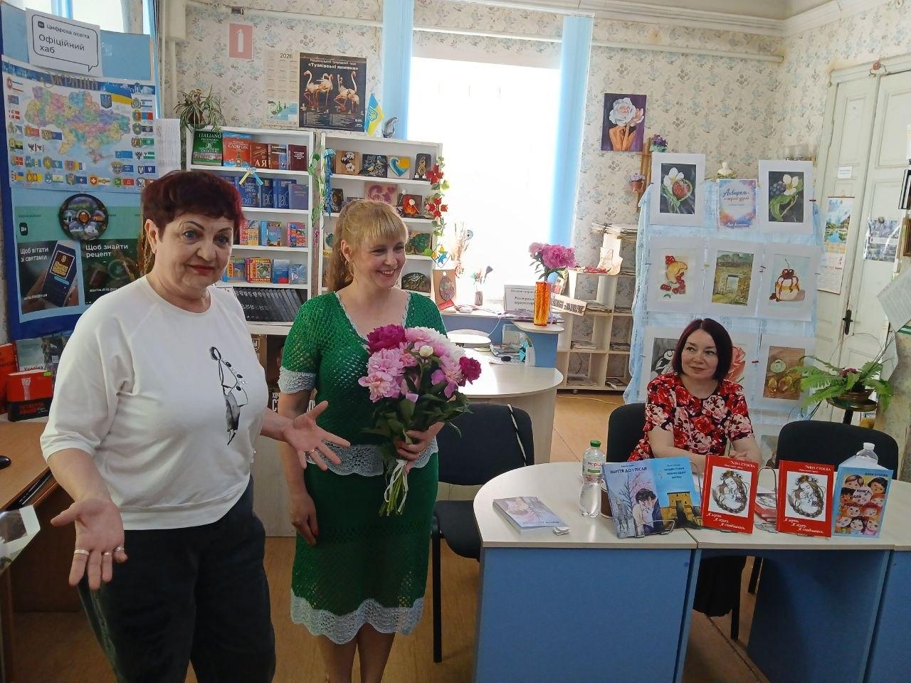 Історія, що торкається душі: у Білгороді-Дністровському презентували книгу «Життя до і після» місцевої письменниці