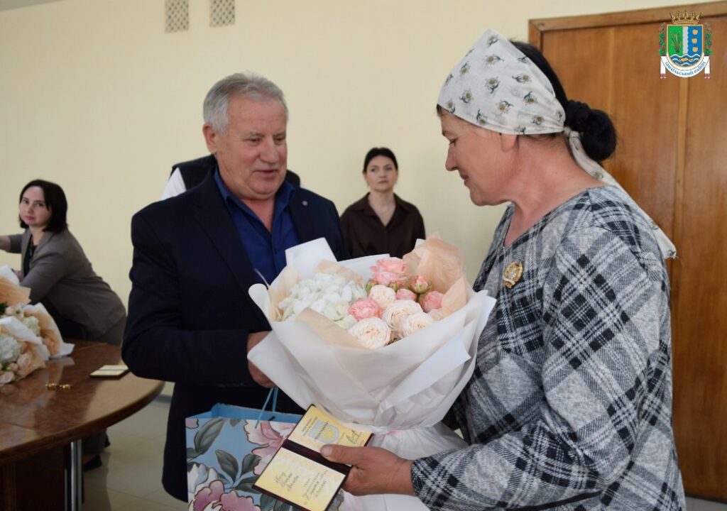 Шістьох жительок Ізмаїльського району удостоєно почесного звання “Мати-героїня”