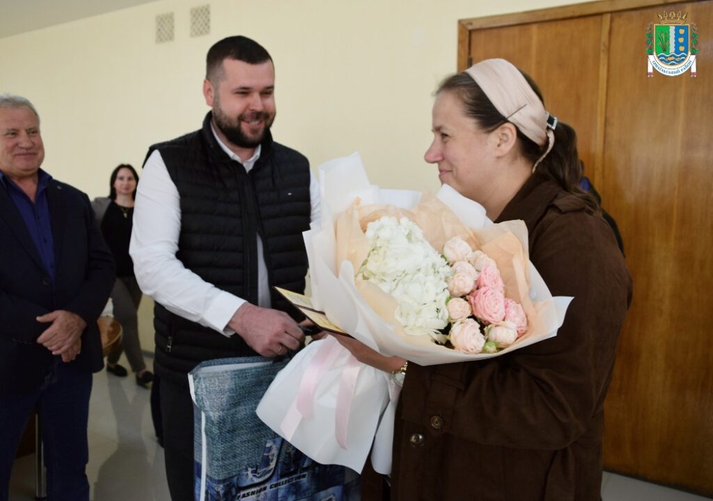Шістьох жительок Ізмаїльського району удостоєно почесного звання “Мати-героїня”
