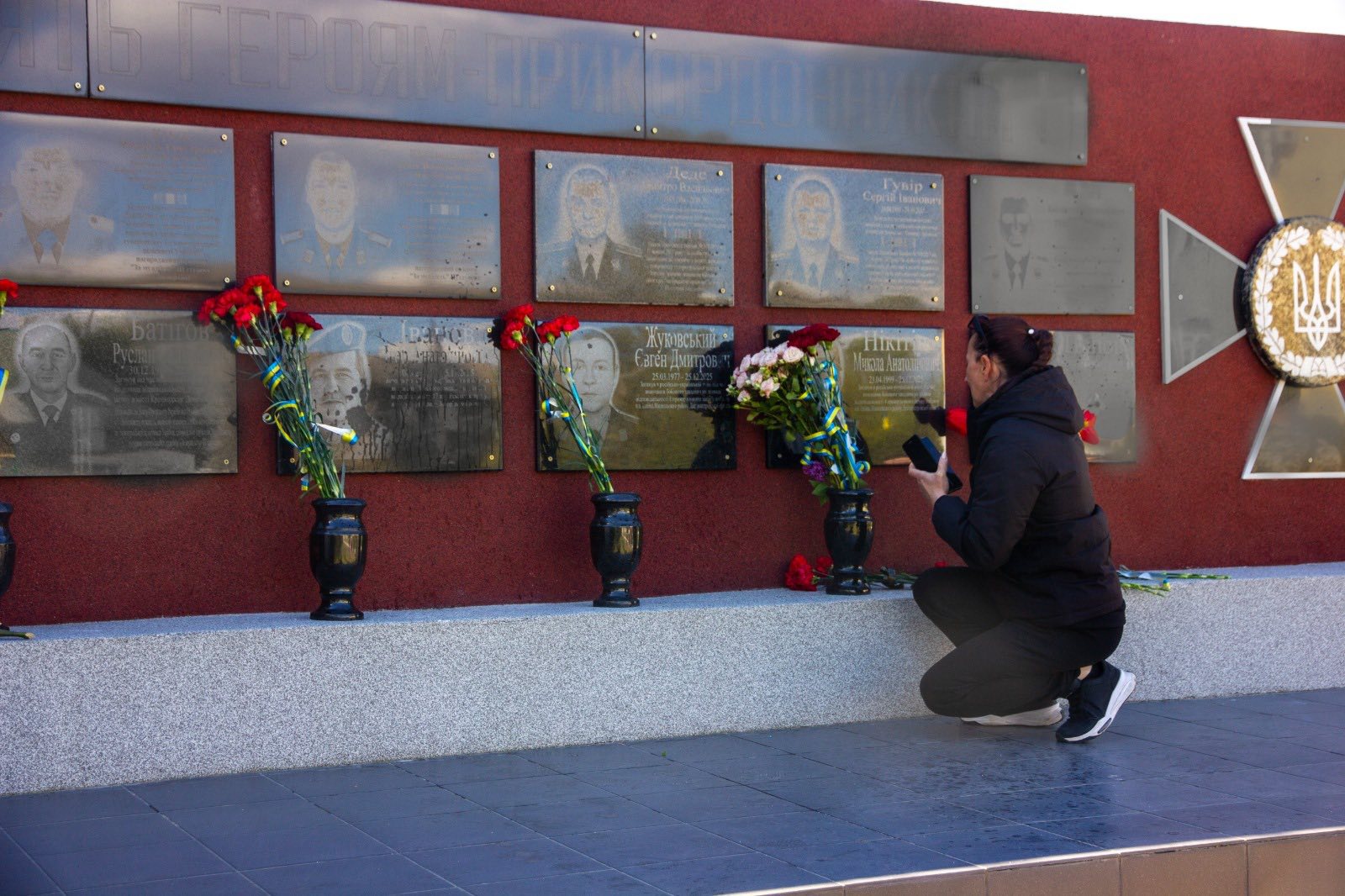 У Білгороді-Дністровському відкрили меморіальні дошки полеглим захисникам-прикордонникам