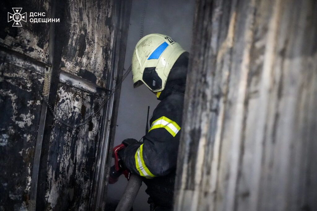 На Одещині росія вночі вдарила по портовій інфраструктурі: двоє людей постраждало
