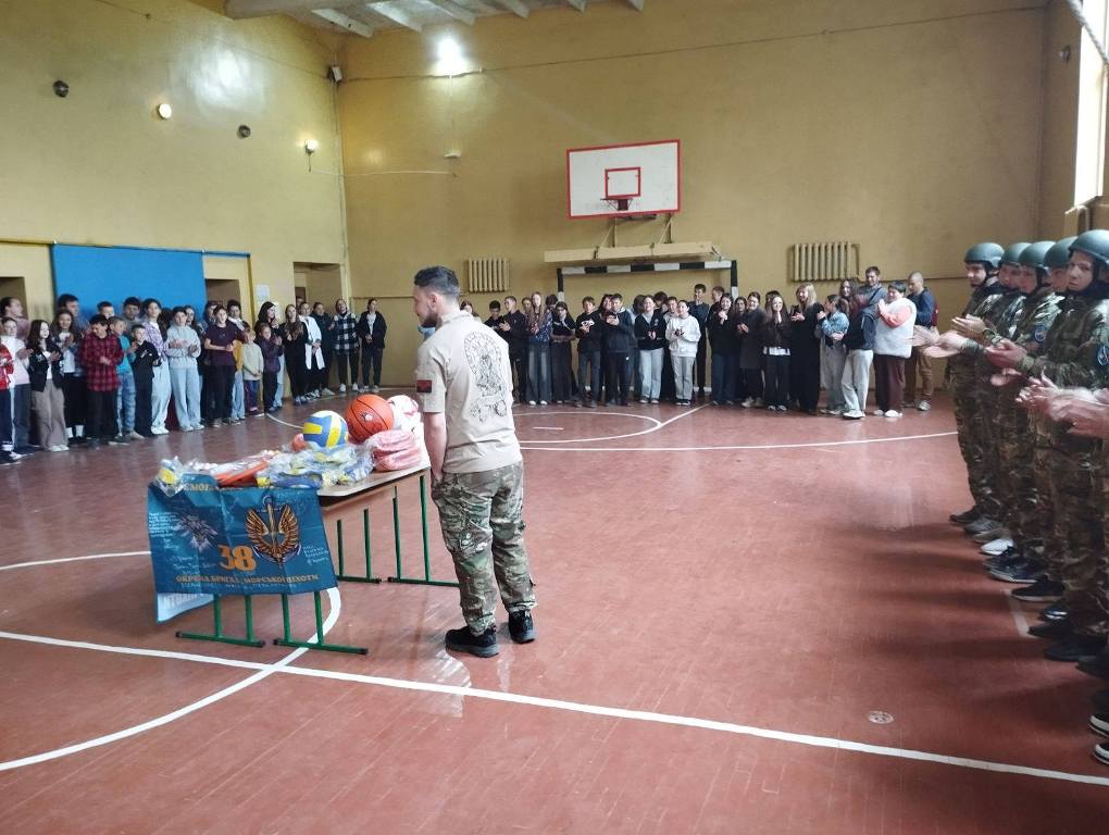 Заклад освіти Кілійської громади отримав подарунки від військових, яким надсилали допомогу