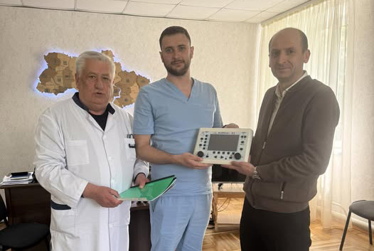 Арцизькій центральній опорній лікарні передано діагностичний апарат для визначення стану слуху