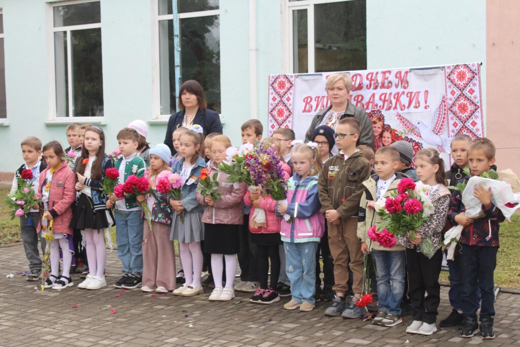 У Саф’янівській громаді відкрили меморіальну дошку на честь загиблого захисника Сергія Гаркавенка