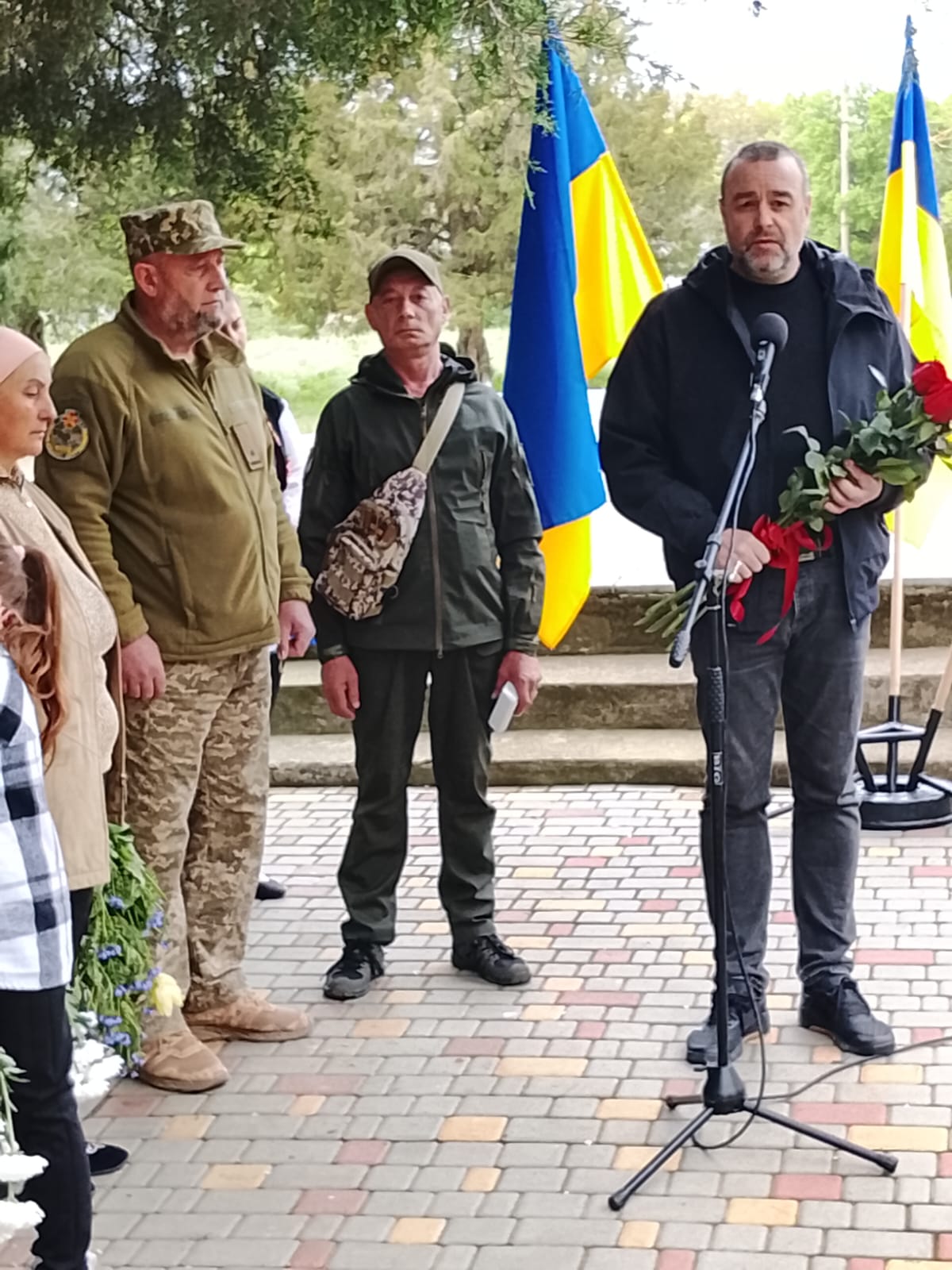 У Саратській громаді вручили посмертну державну нагороду матері полеглого Героя