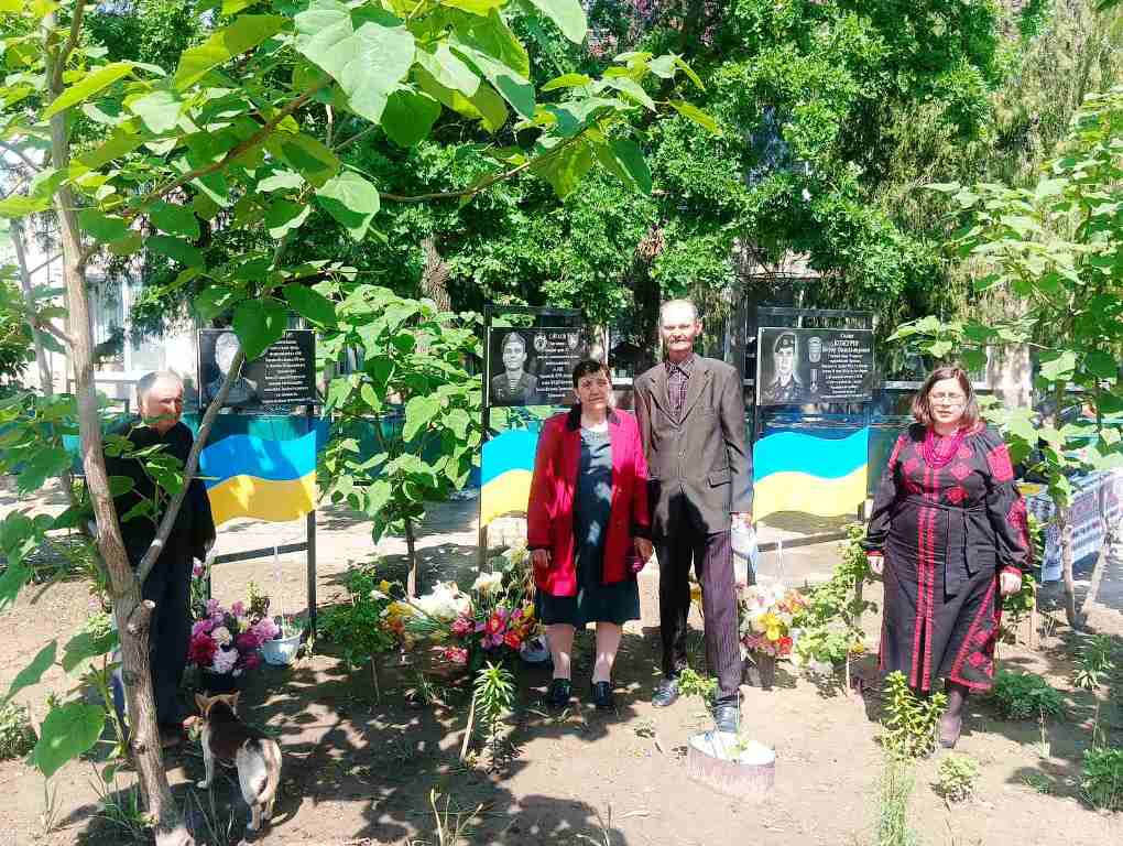 Свято крізь сльози: у Владичені Болградської громади вшанували Героїв та відзначили День села