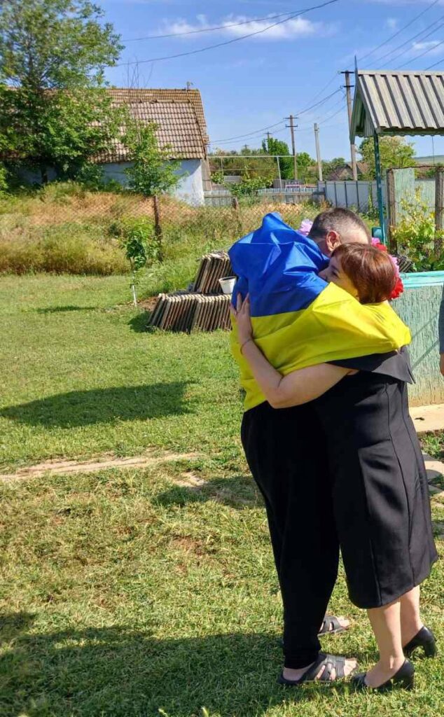До Білгород-Дністровського району повернувся визволений з неволі захисник Геннадій Юраш