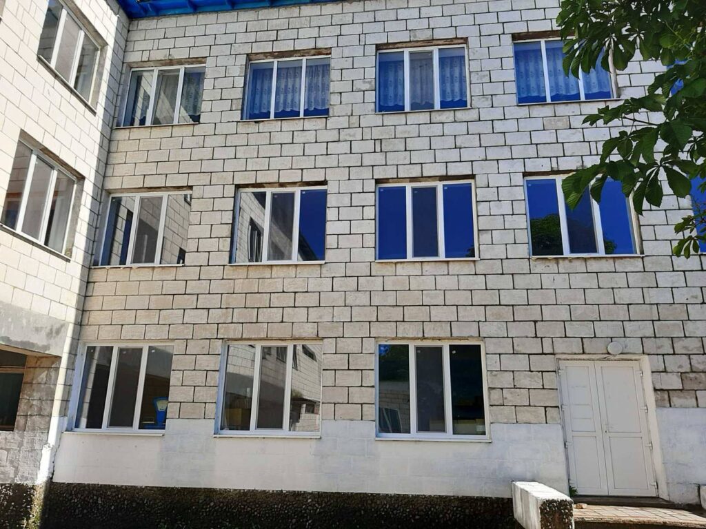 Школи Кілійської громади готують до зими за кошти ЮНІСЕФ: що оновлюють