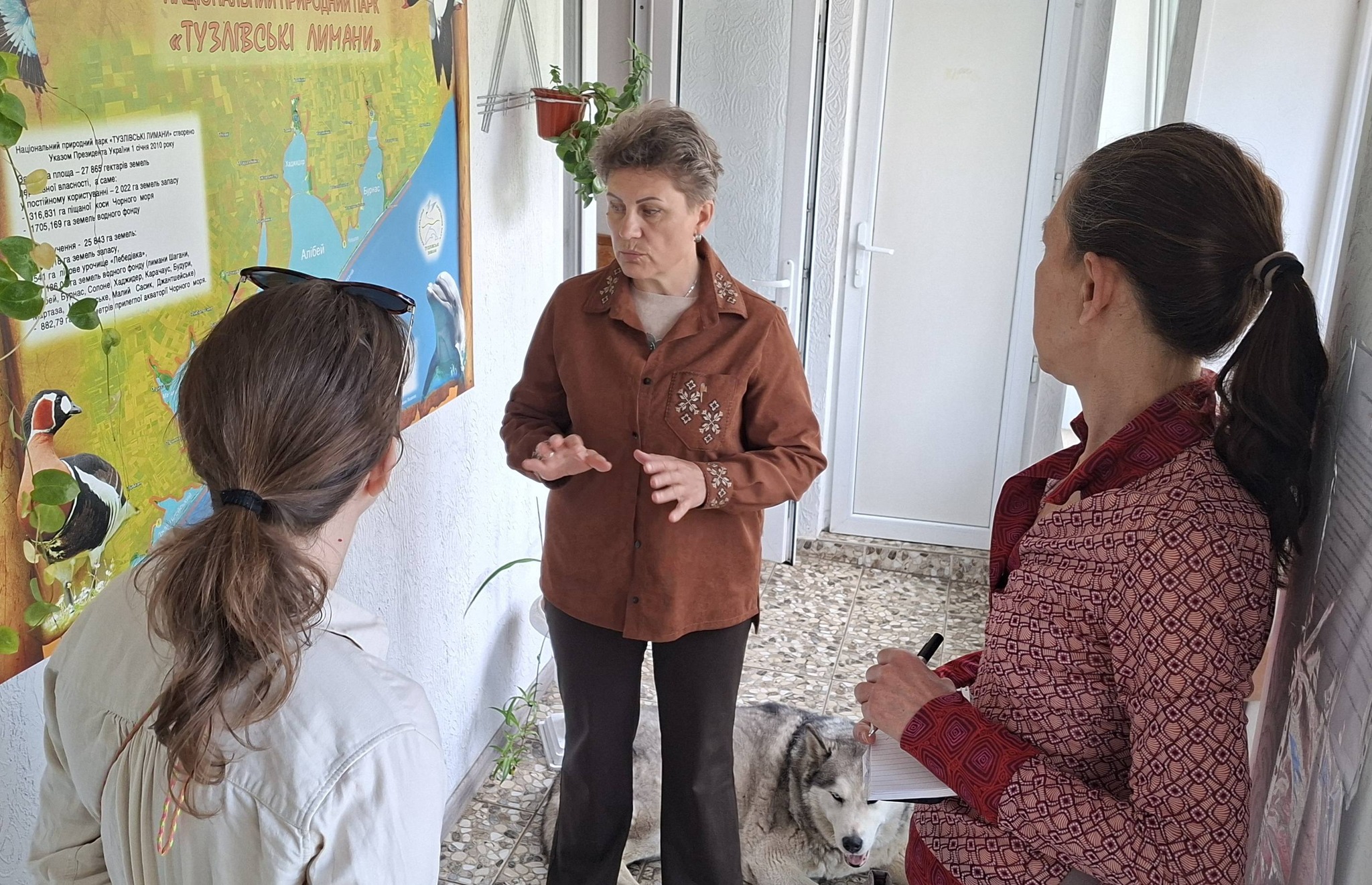 Шведські журналісти дослідили екоцид наслідків війни у нацпарку Одещини