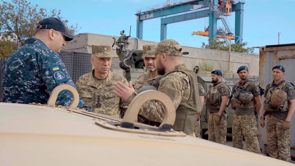 Оборона Чорного моря: Сирський в Одесі анонсував посилення спроможностей і розвиток безпілотних систем