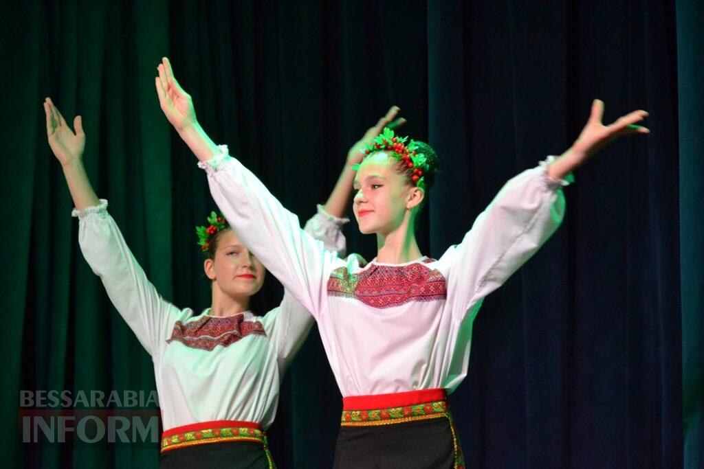 Видовищні виступи та зворушливі моменти: у Кілії відбувся ювілейний звітний концерт школи мистецтв