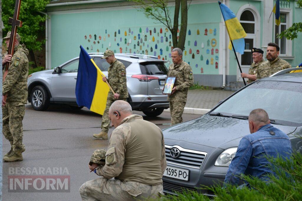 У Кілії не стихає жалоба: місто проводжало в останню путь Героя, який загинув понад рік тому