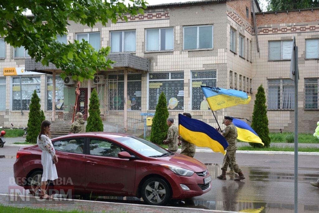 У Кілії не стихає жалоба: місто проводжало в останню путь Героя, який загинув понад рік тому