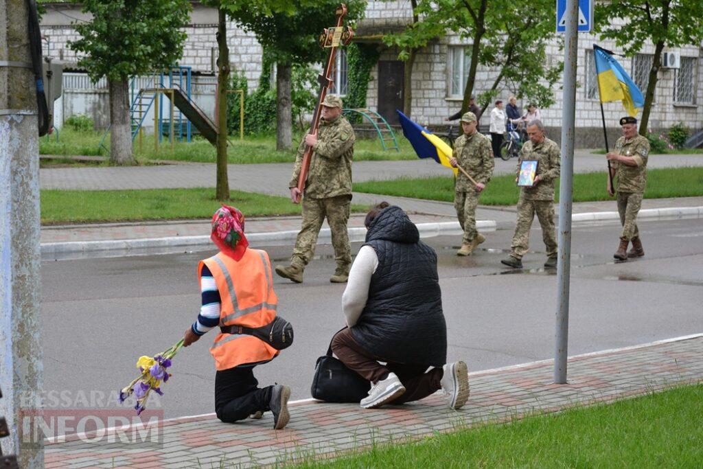 У Кілії не стихає жалоба: місто проводжало в останню путь Героя, який загинув понад рік тому