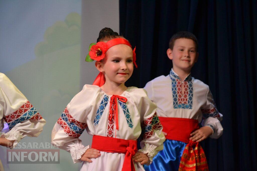 Видовищні виступи та зворушливі моменти: у Кілії відбувся ювілейний звітний концерт школи мистецтв